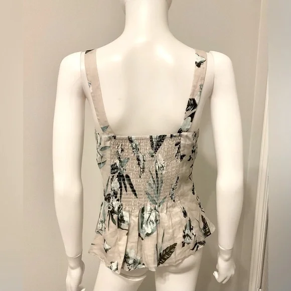 New Banana republics summer women's top with tags size - L. house without smoke - Picture 5 of 10